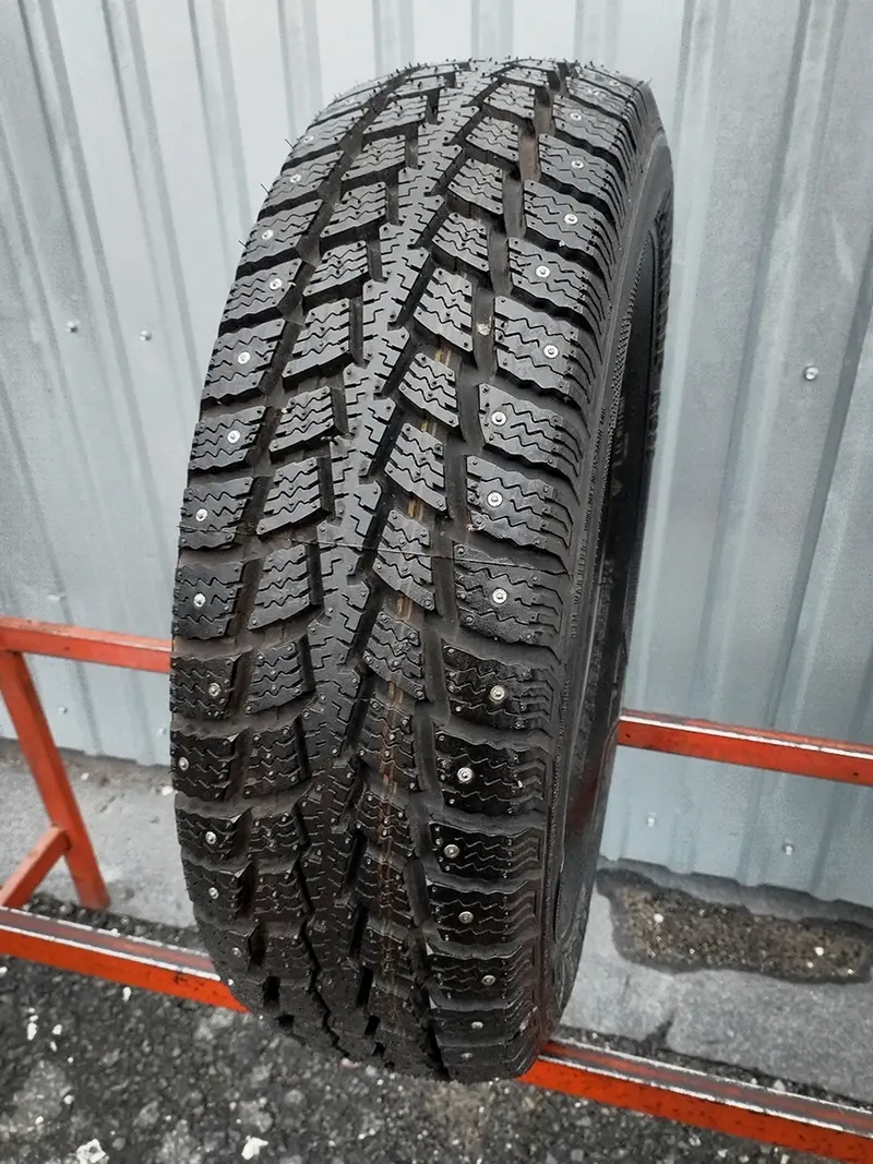 Б/у шина 215/70 R15C Kumho Power Grip KC11