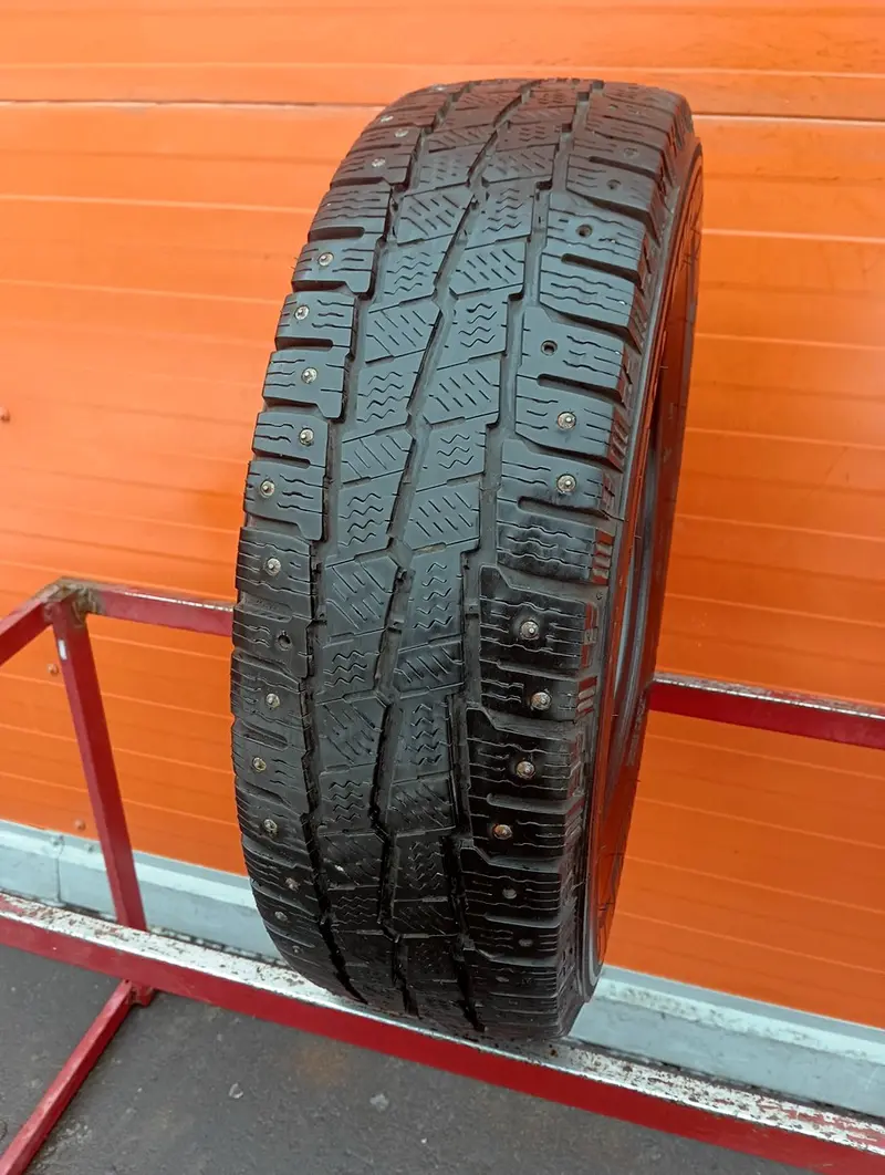 Б/у шина 215/70 R15C Michelin Agilis X-Ice North