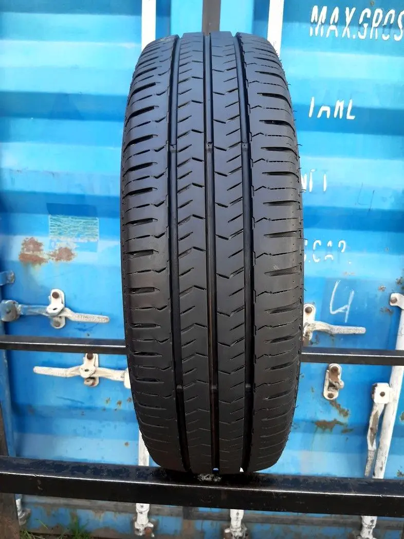 Б/у шина 215/70 R15C Nexen Roadian CT8