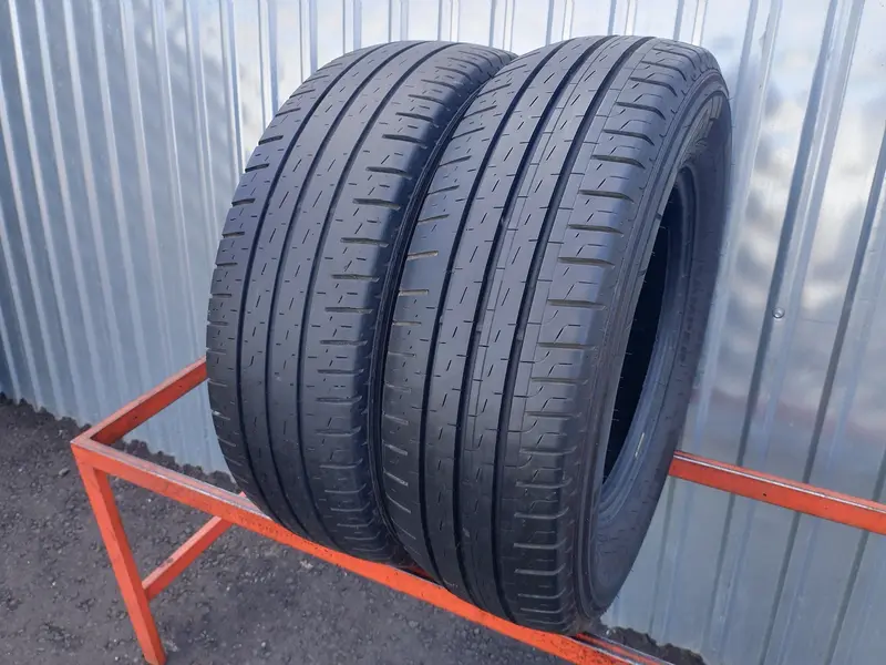 Пара б/у шин 215/70 R15C Pirelli Carrier Camper