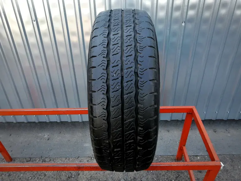Б/у шина 215/70 R15C Rovelo RCM-836