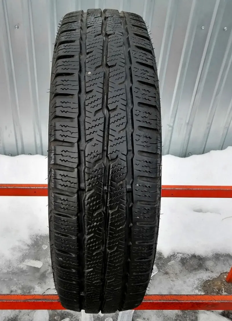 Б/у шина 215/70 R15C Toyo Observe Van