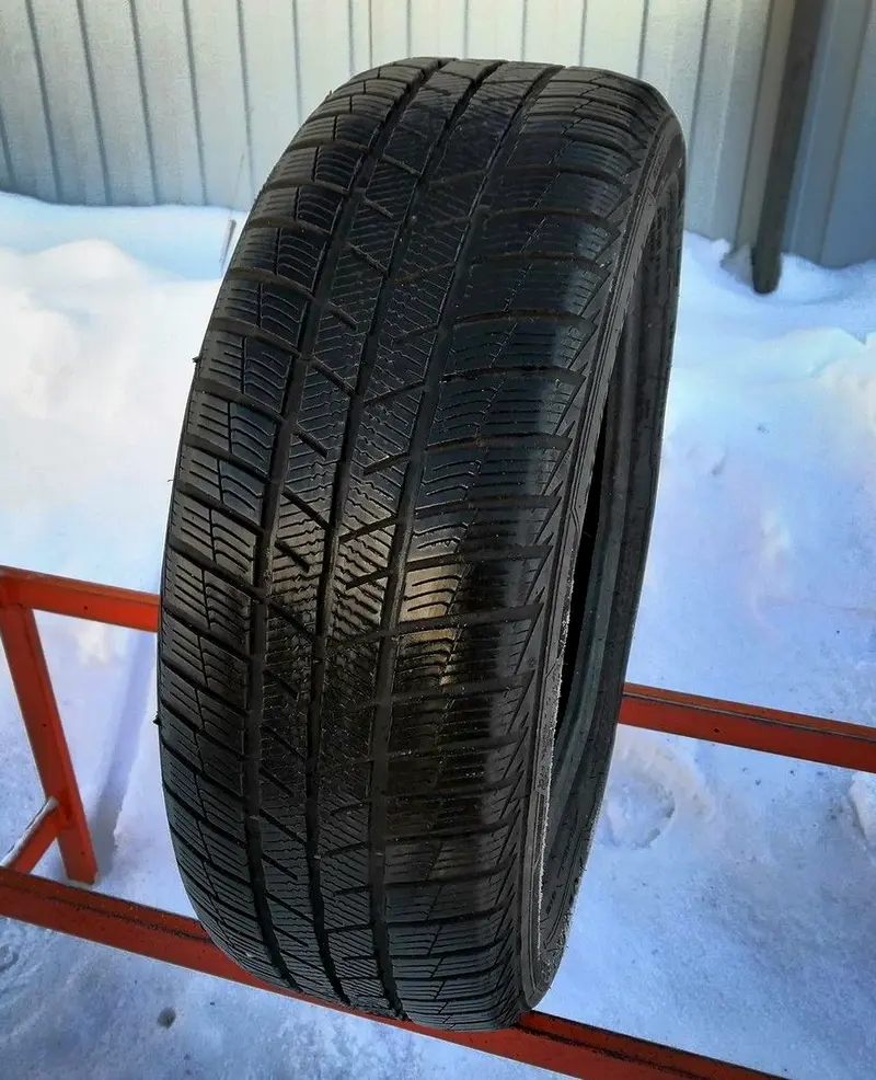 Б/у шина 215/70 R16 Barum Polaris 5