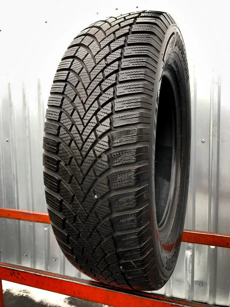 Б/у шина 215/70 R16 Bridgestone Blizzak LM-005, фото 1