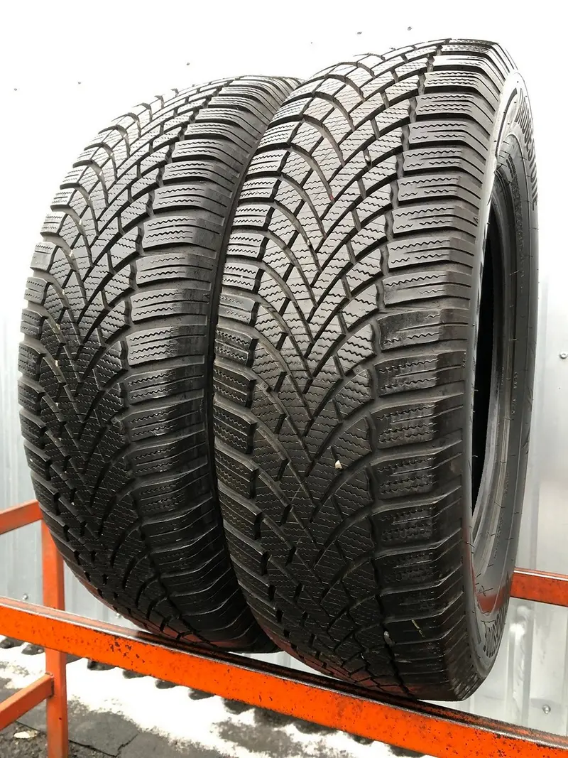 Пара б/у шин 215/70 R16 Bridgestone Blizzak LM-005, фото 1