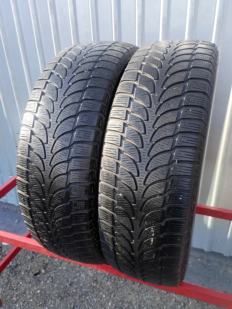 Пара б/у шин 215/70 R16 Bridgestone Blizzak LM-80 EVO, фото 1
