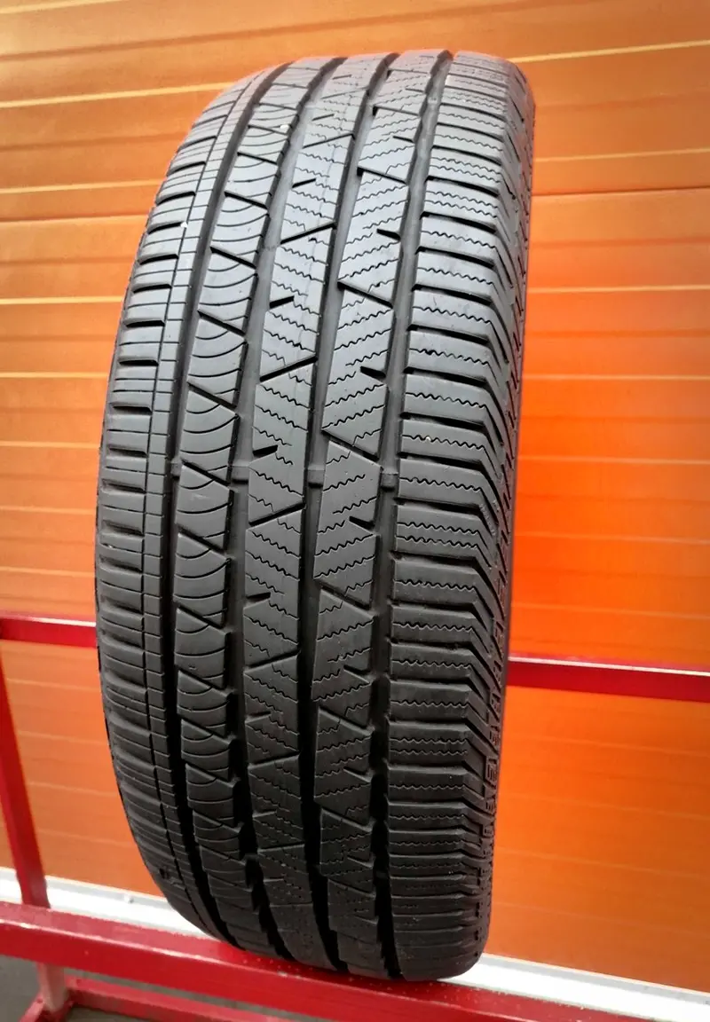 Б/у шина 215/70 R16 Continental ContiCrossContact LX Sport
