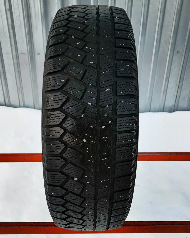 Б/у шина 215/70 R16 Continental ContiCrossContact Viking