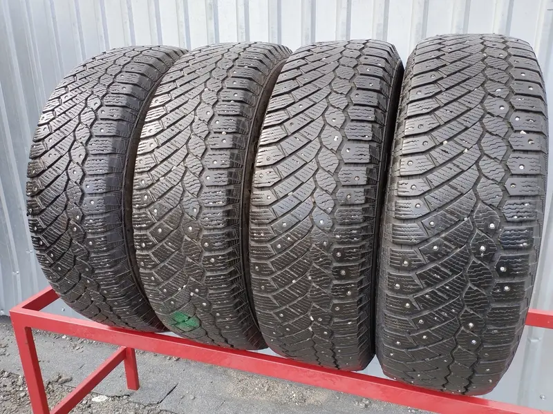 Комплект б/у шин 215/70 R16 Continental ContiIceContact 4x4