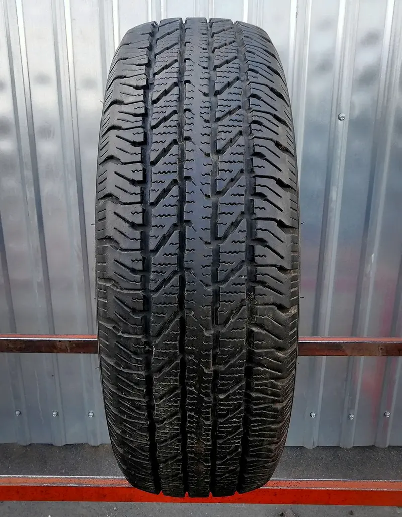Б/у шина 215/70 R16 Cooper Discoverer H/T