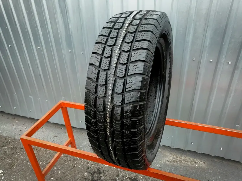 Б/у шина 215/70 R16 Cooper Discoverer M+S 2, фото 1