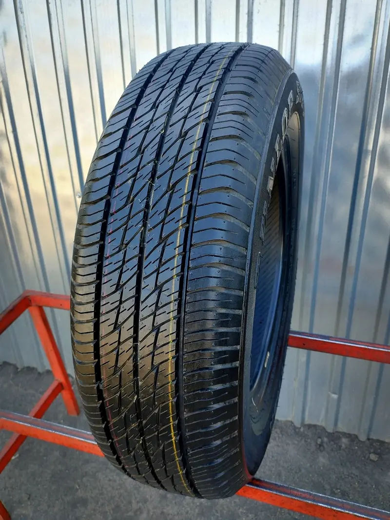 Б/у шина 215/70 R16 Dunlop Grandtrek ST20