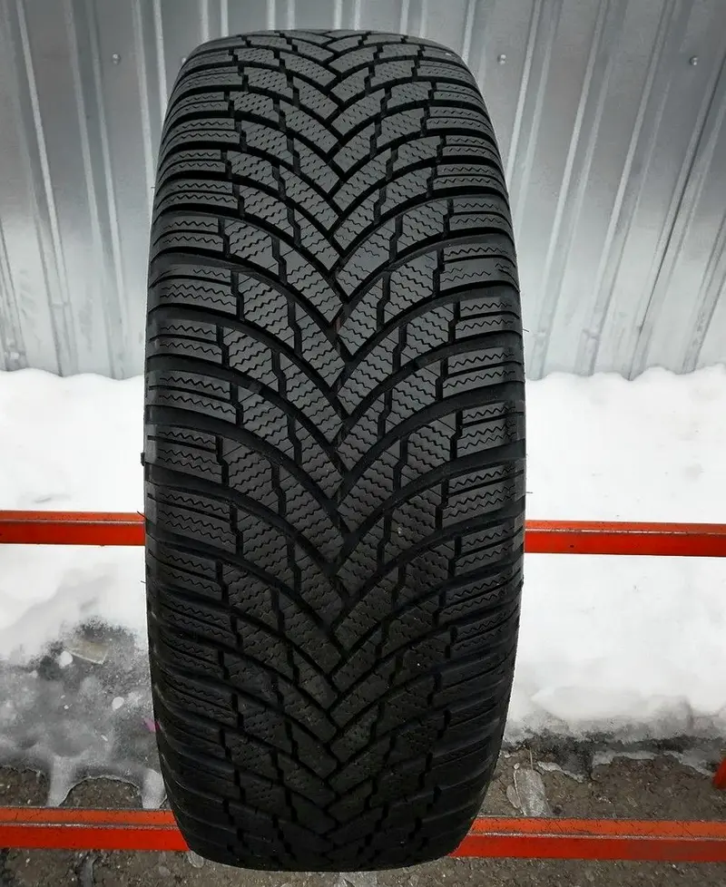 Б/у шина 215/70 R16 Firestone Winterhawk 4