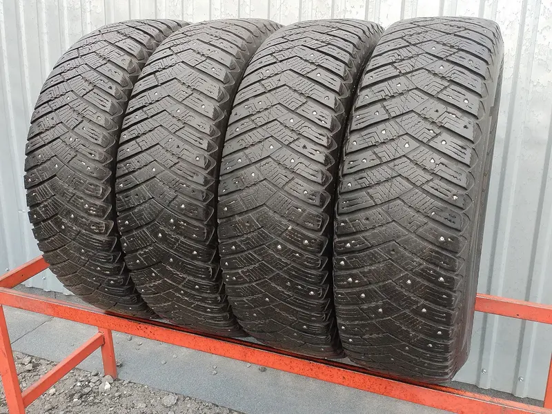 Комплект б/у шин 215/70 R16 Goodyear Ultra Grip Ice Arctic