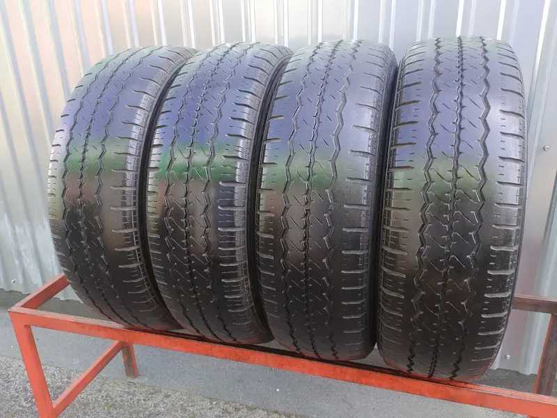 Комплект б/у шин 215/70 R16C Hankook Radial RA08, фото 1