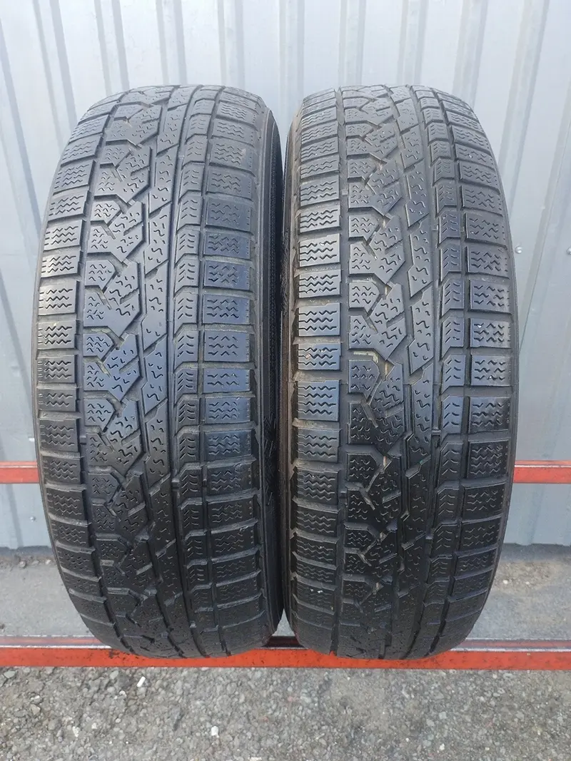 Пара б/у шин 215/70 R16 Kumho I ZEN RV Asymetric