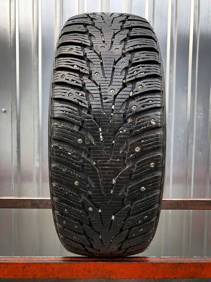 Б/у шина 215/70 R16 Nexen Winguard WinSpike WS62