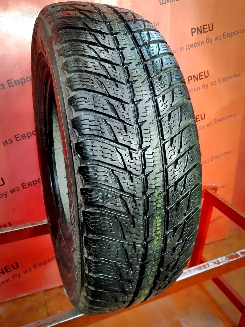 Б/у шина 215/70 R16 Nokian WR SUV 3
