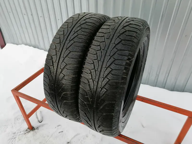 Пара б/у шин 215/70 R16 Uniroyal MS Plus 77
