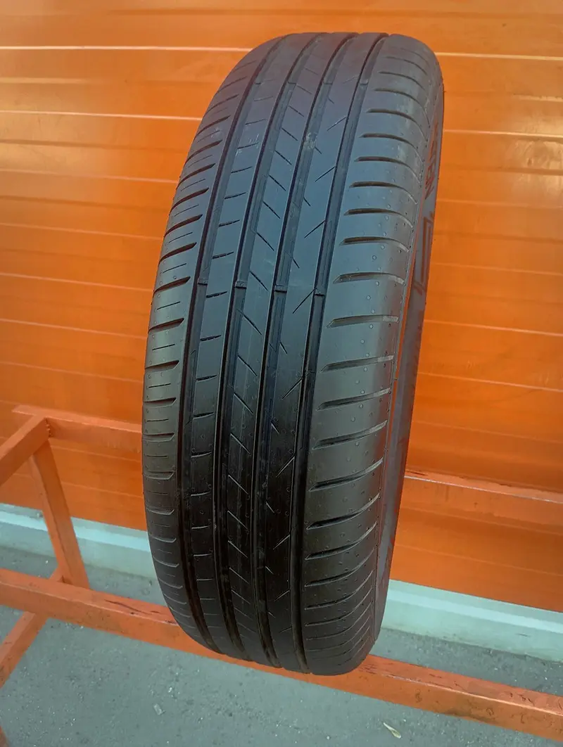 Б/у шина 215/70 R16 Vredestein Ultrac