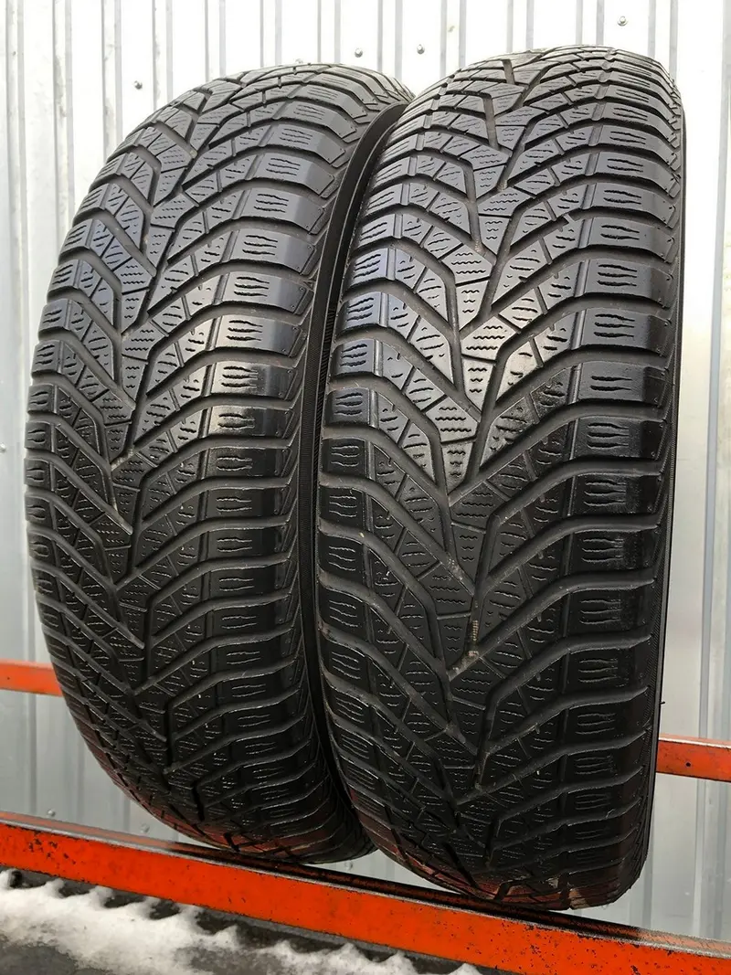 Пара б/у шин 215/70 R16 Yokohama W.drive V905