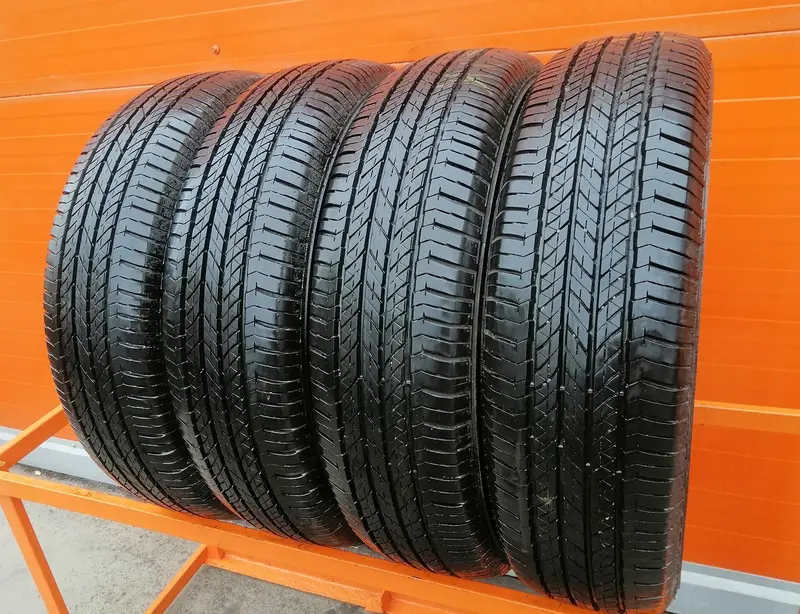 Комплект б/у шин 215/70 R17 Bridgestone Dueler H/L 400