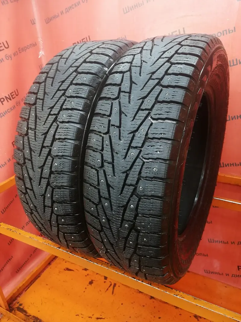 Пара б/у шин 215/70 R17 Nokian Hakkapeliitta 7