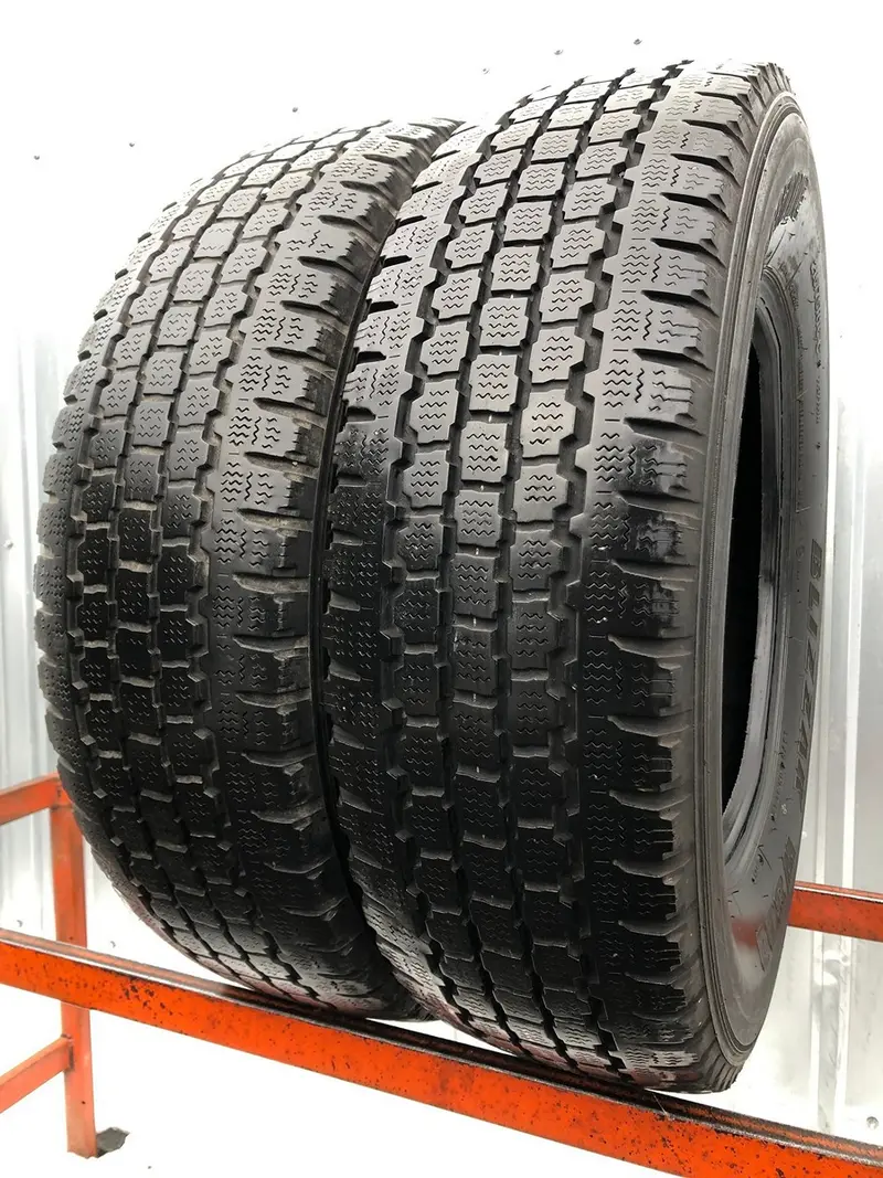 Пара б/у шин 215/75 R16C Bridgestone Blizzak W800