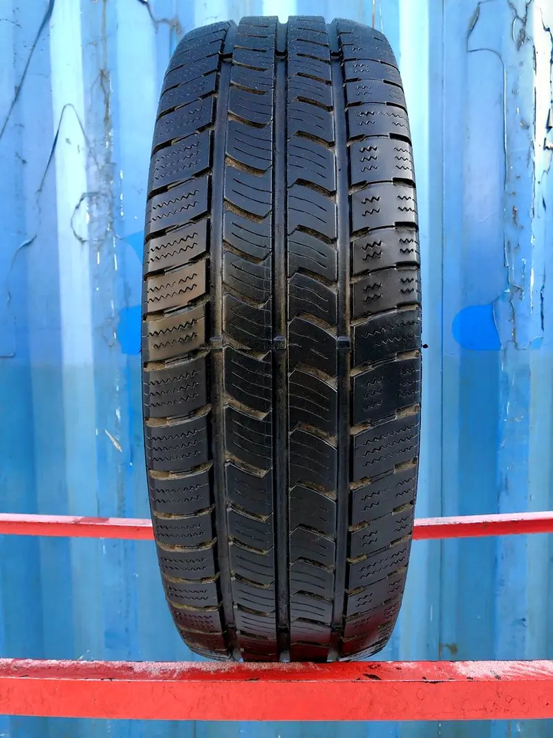 Б/у шина 215/75 R16C Continental VancoWinter 2, фото 1