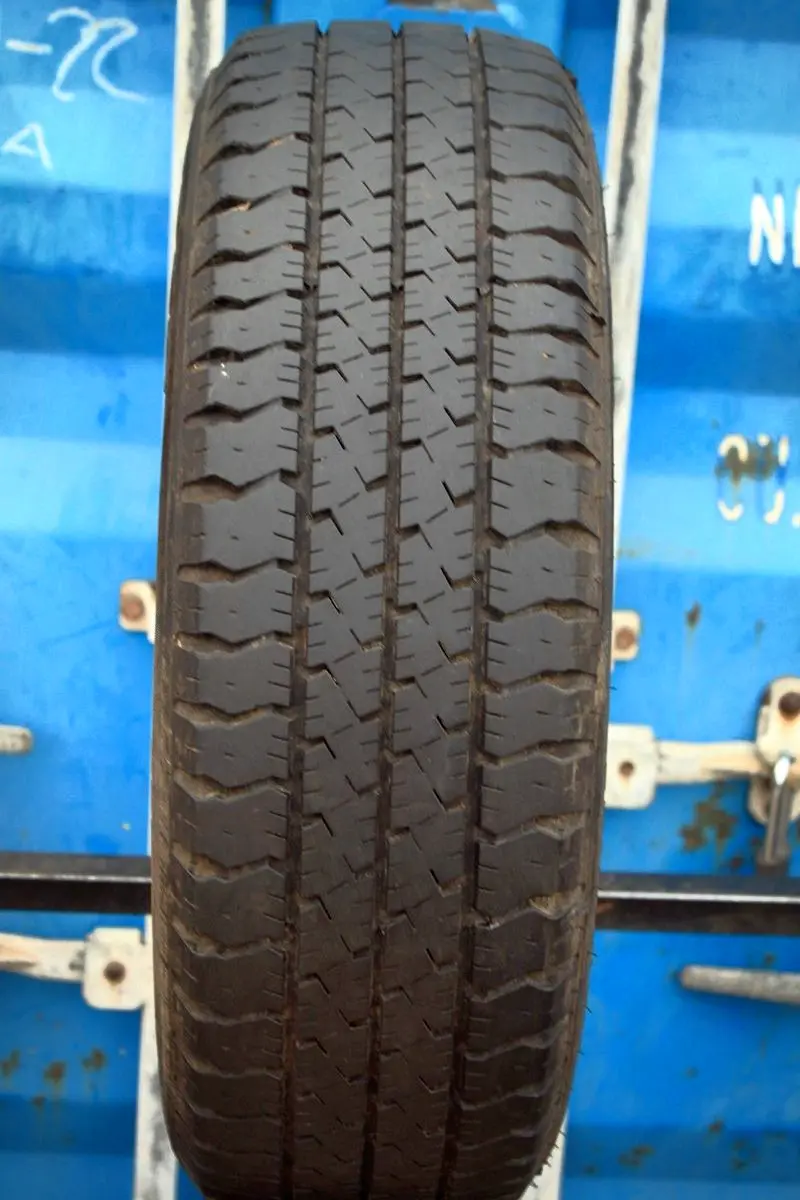 Б/у шина 215/75 R16C Goodyear Cargo G26
