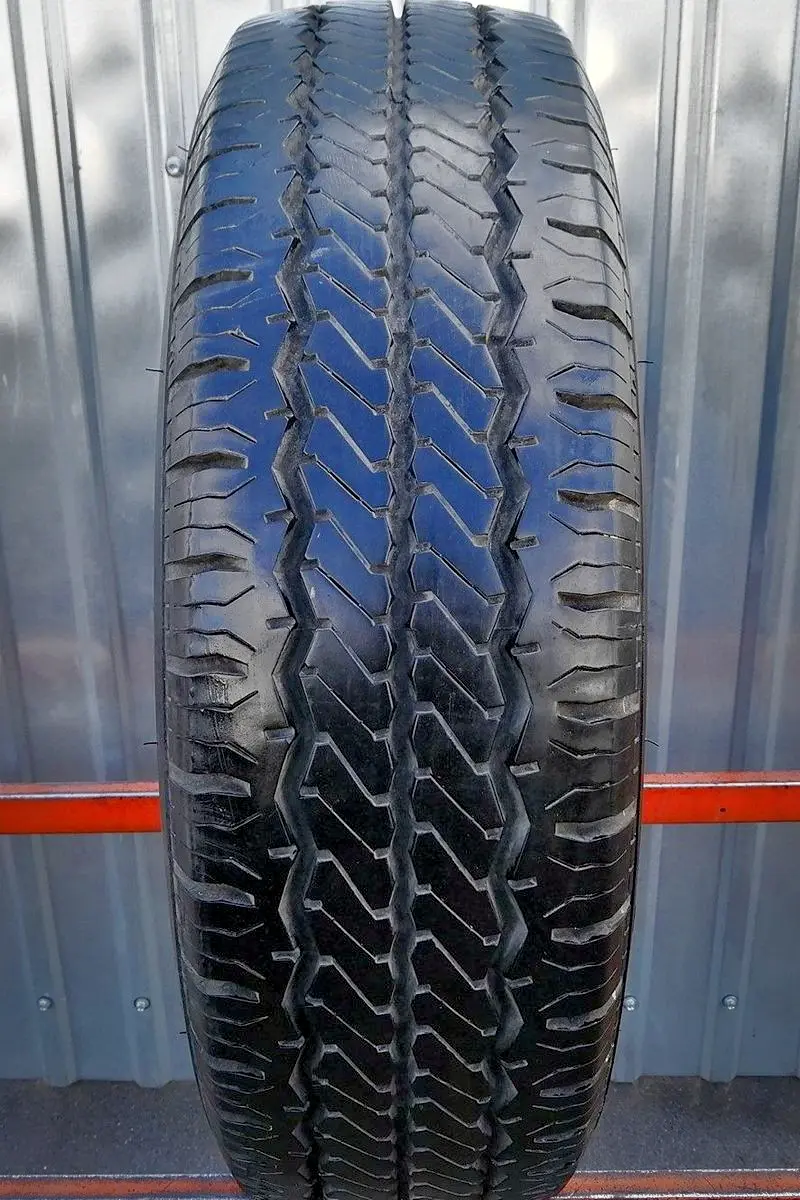 Б/у шина 215/75 R16C Hankook Radial RA08