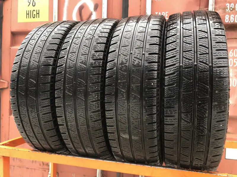 Комплект б/у шин 215/75 R16C Pirelli Carrier Winter