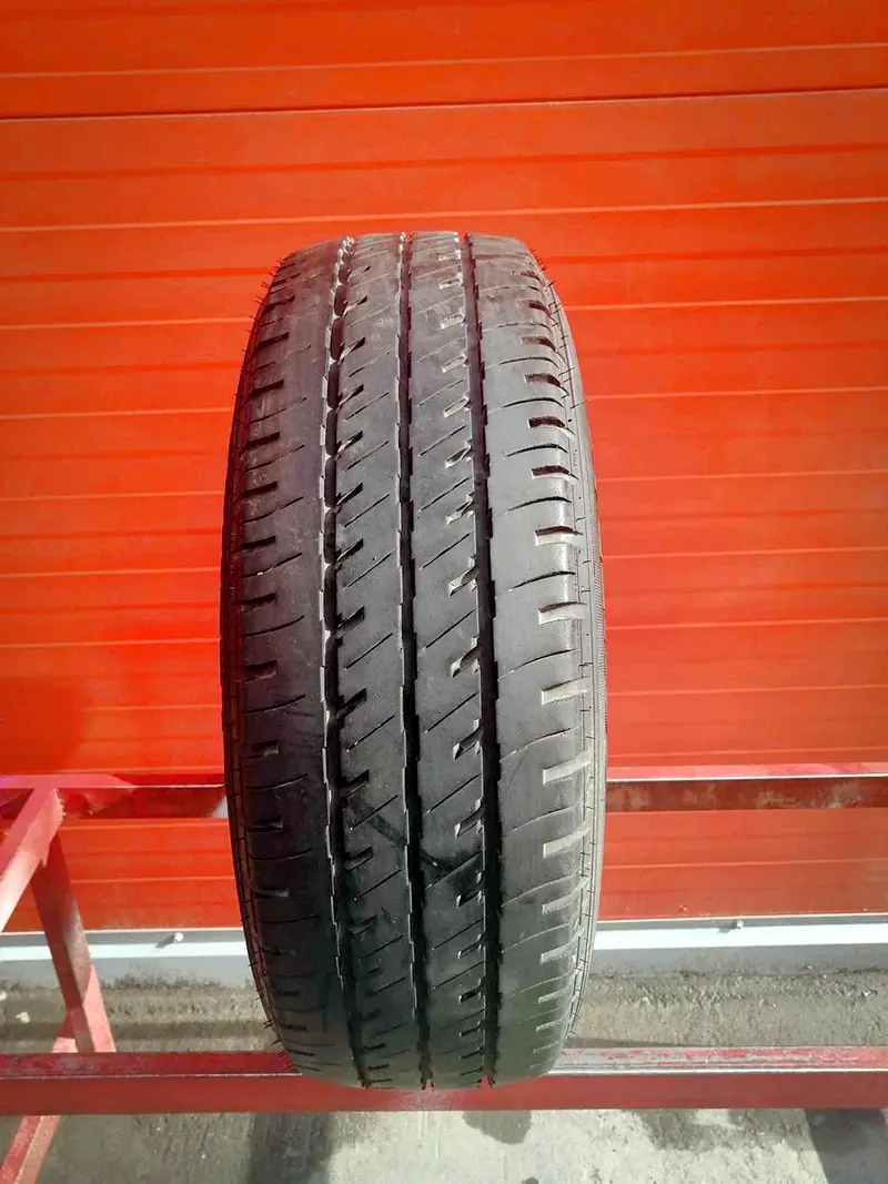 Б/у шина 215/75 R16C Vredestein Comtrac