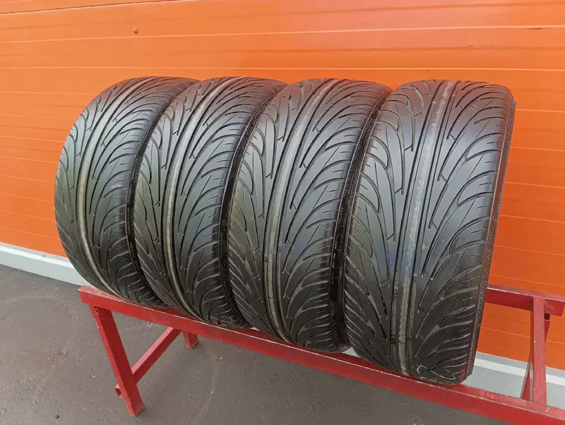 Комплект б/у шин 225/30 R20 Nankang NS-II, фото 1