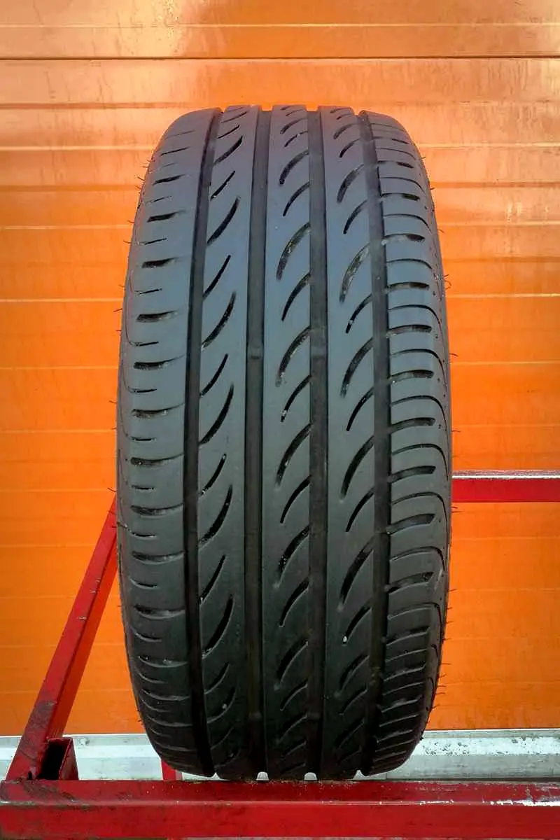 Б/у шина 225/35 R18 Pirelli P Zero Nero, фото 1