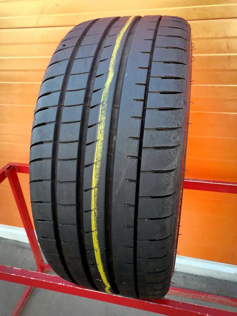 Б/у шина 225/35 R19 Goodyear Eagle F1 SuperSport