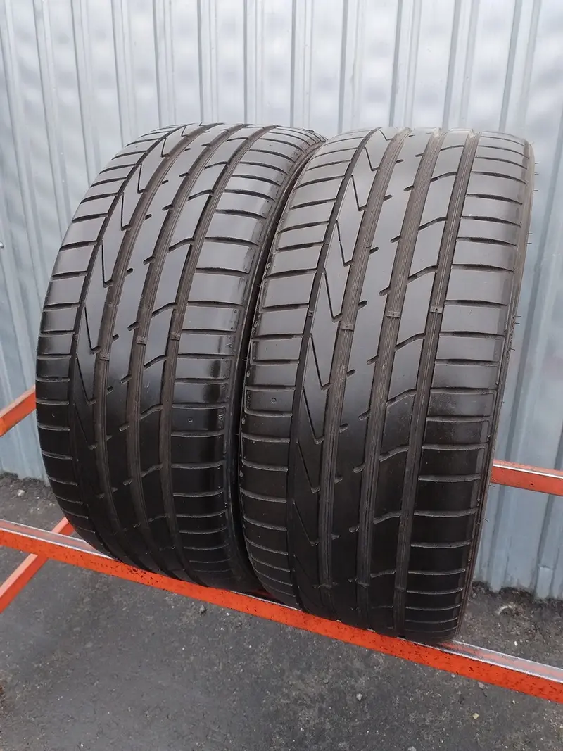Пара б/у шин 225/35 R19 Hankook Ventus S1evo 2 K117