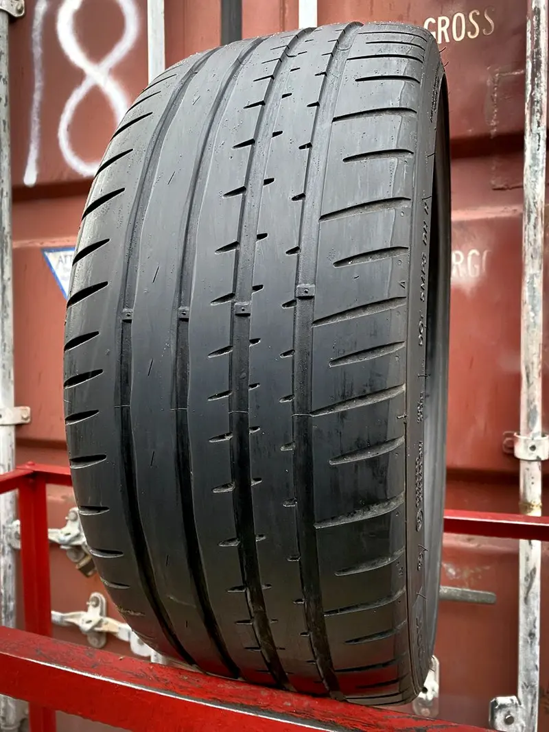 Б/у шина 225/35 R19 Hankook Ventus S1evo K107