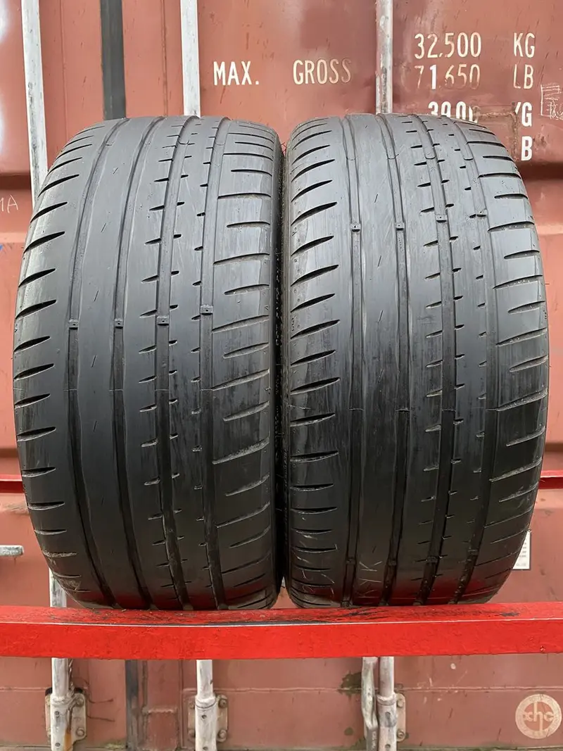Пара б/у шин 225/35 R19 Hankook Ventus S1evo K107