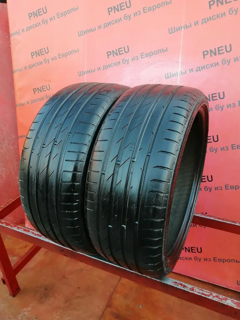 Пара б/у шин 225/35 R19 Nokian zLine