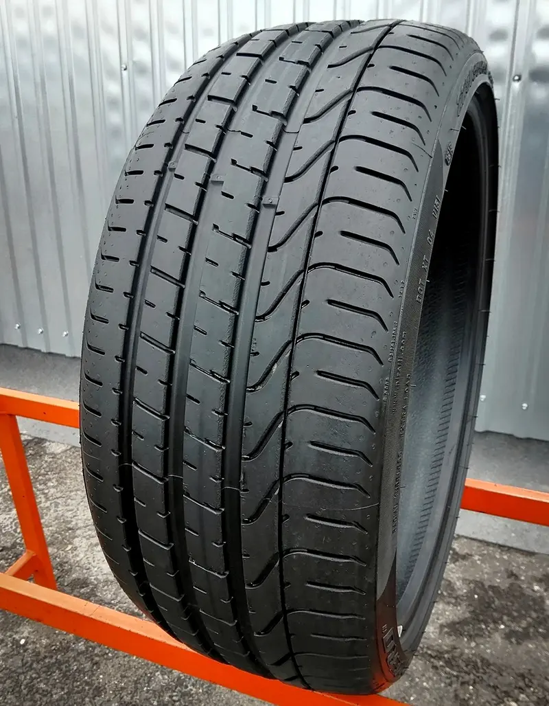 Б/у шина 225/35 R19 Pirelli P Zero