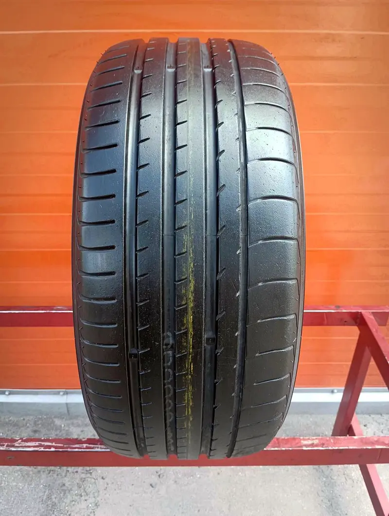 Б/у шина 225/35 R19 Yokohama Advan Sport V105
