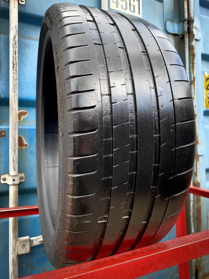Б/у шина 225/35 R20 Michelin Pilot Super Sport, фото 1