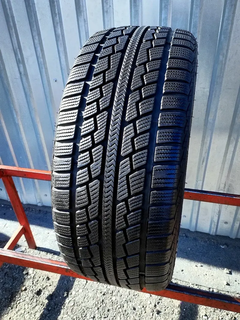 Б/у шина 225/40 R18 Achilles Winter 101