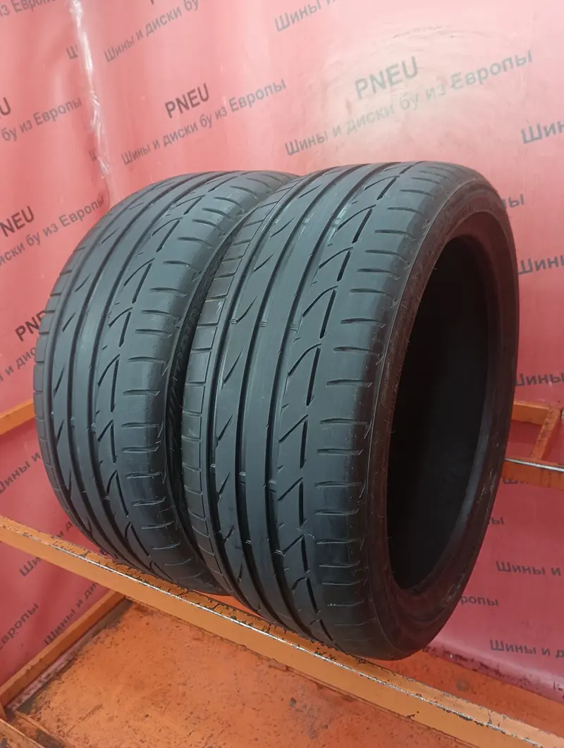 Пара б/у шин 225/40 R18 Bridgestone Potenza S001