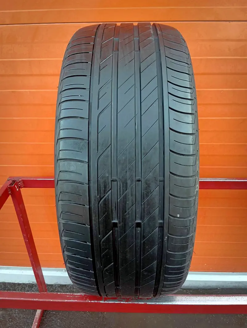 Б/у шина 225/40 R18 Bridgestone Turanza T001