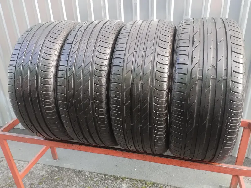 Комплект б/у шин 225/40 R18 Bridgestone Turanza T001