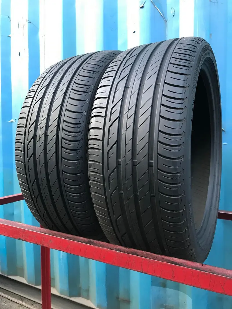 Пара б/у шин 225/40 R18 Bridgestone Turanza T001