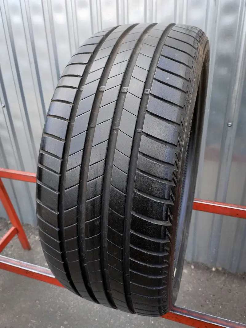 Б/у шина 225/40 R18 Bridgestone Turanza T005