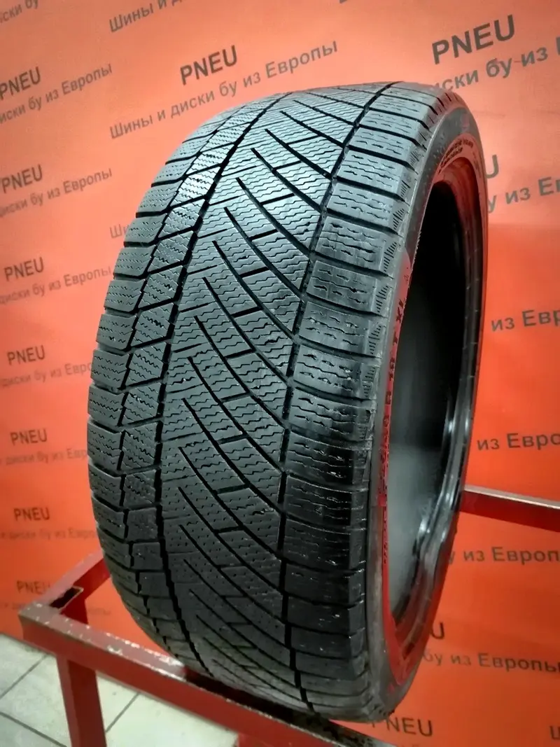 Б/у шина 225/40 R18 Continental ContiVikingContact 6
